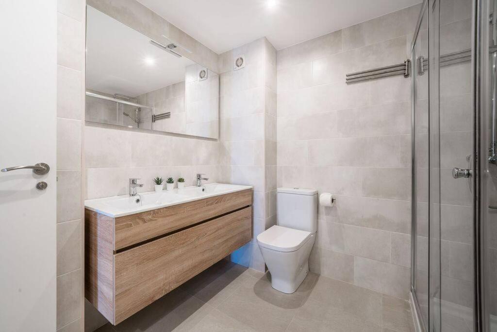 Stunning Fuengirola Gem With City And Sea Views Екстер'єр фото